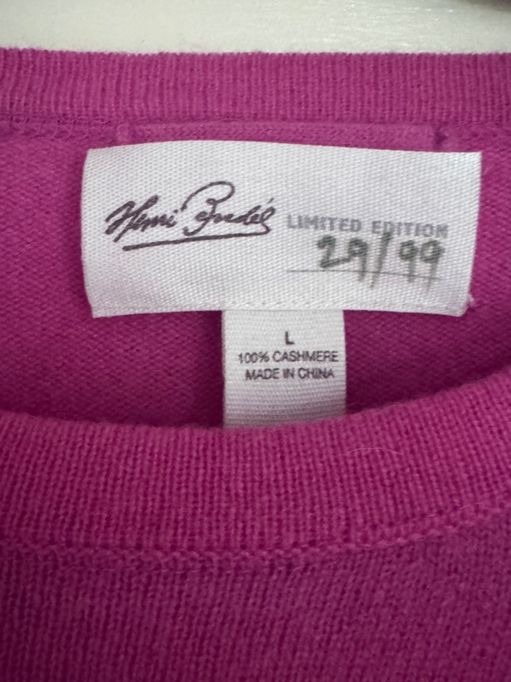 Henri Bendel Limited Edition Cashmere Sunglasses Intarsia Sweater Pink Large - Picture 2 of 5